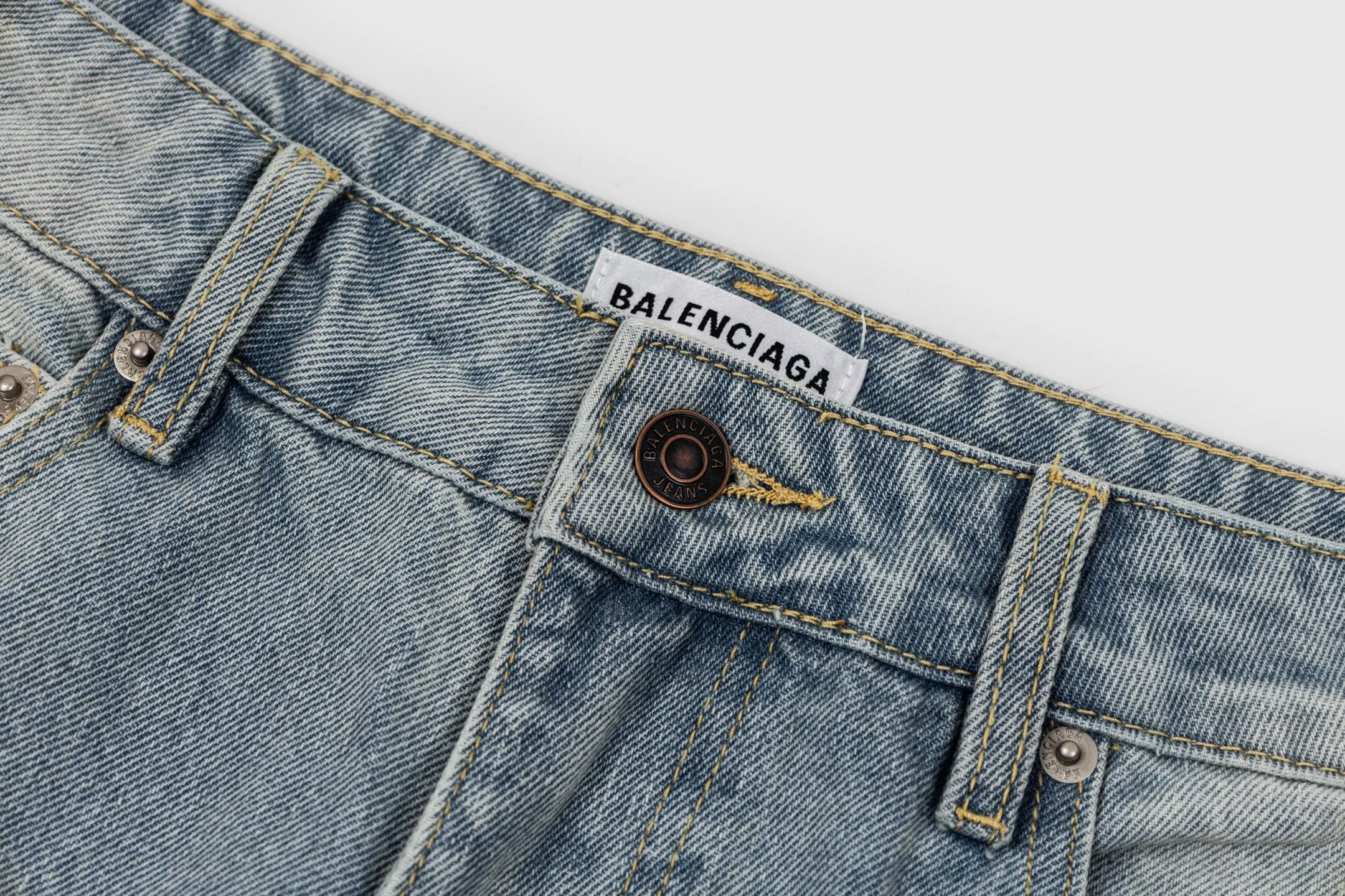 Balenciaga SS 26 Retro ：1995# : Light Blue Sizes:1 2 3 4